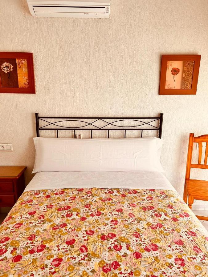Hostal Muriel Aljaraque Buitenkant foto
