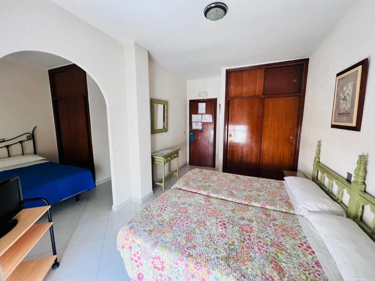 Hostal Muriel Aljaraque Buitenkant foto