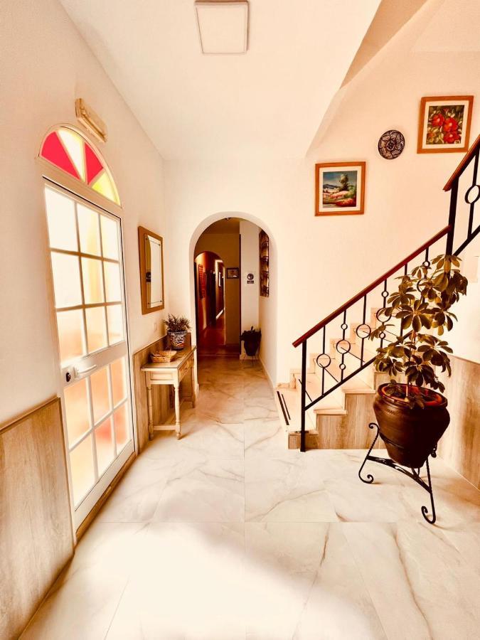 Hostal Muriel Aljaraque Buitenkant foto