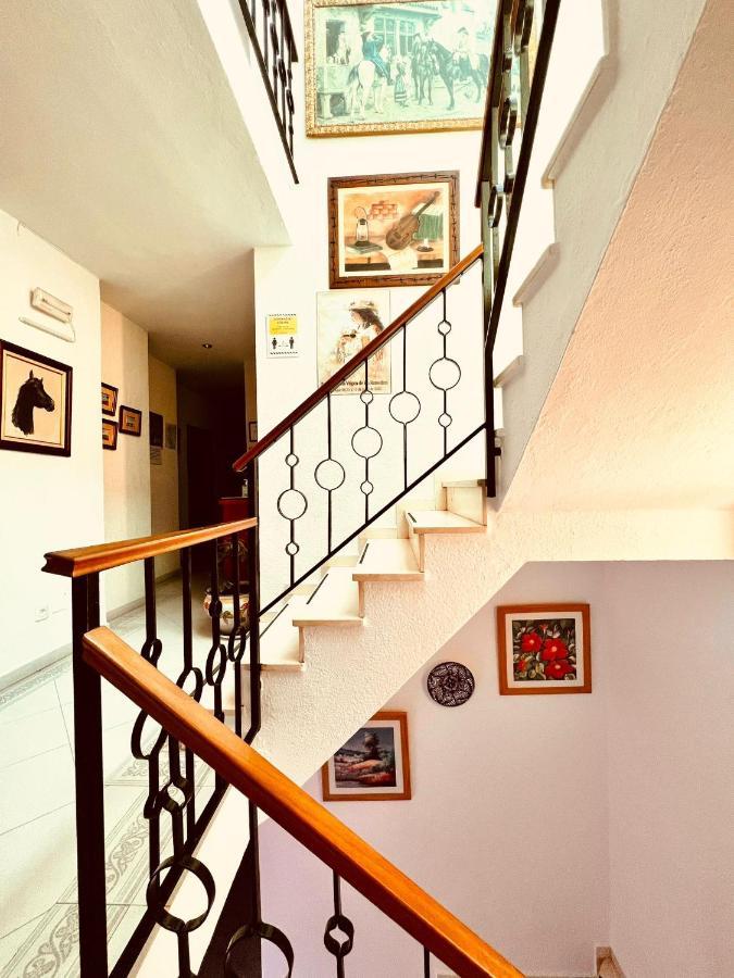 Hostal Muriel Aljaraque Buitenkant foto