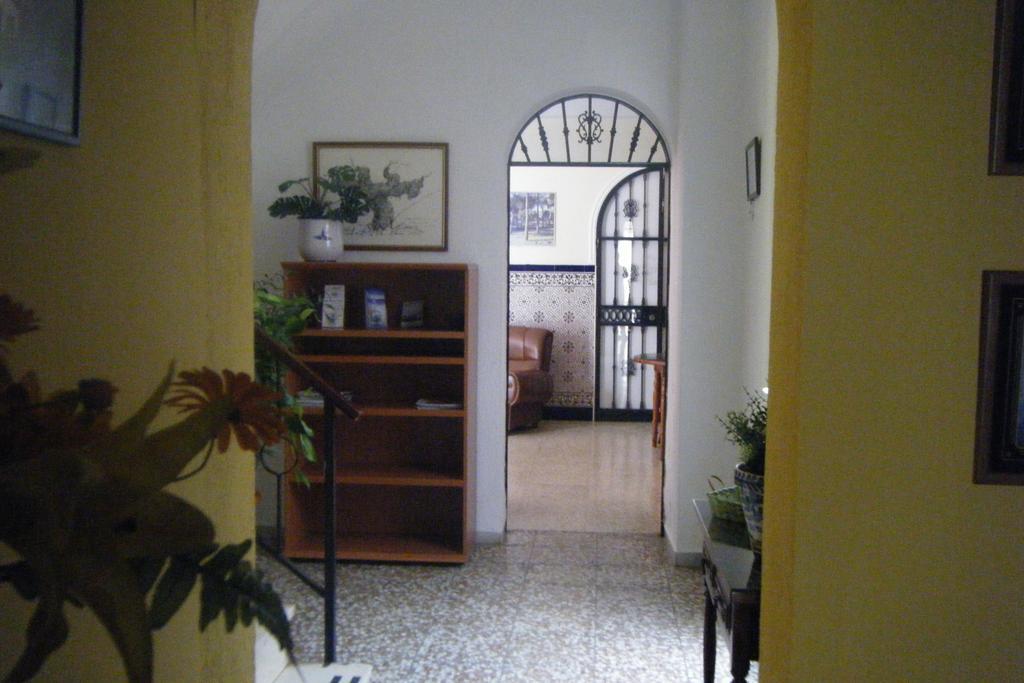 Hostal Muriel Aljaraque Buitenkant foto